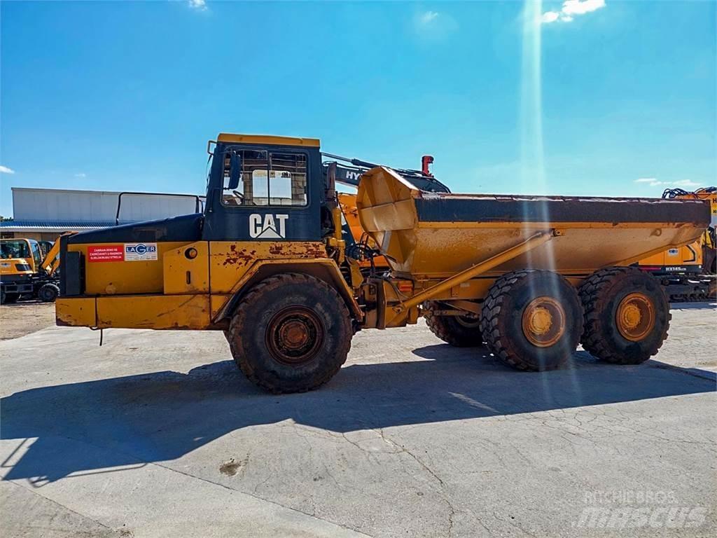 CAT D250E Kloubové dempry