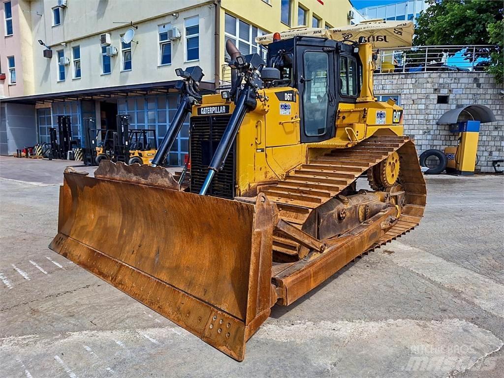 CAT D6T Pásové dozery