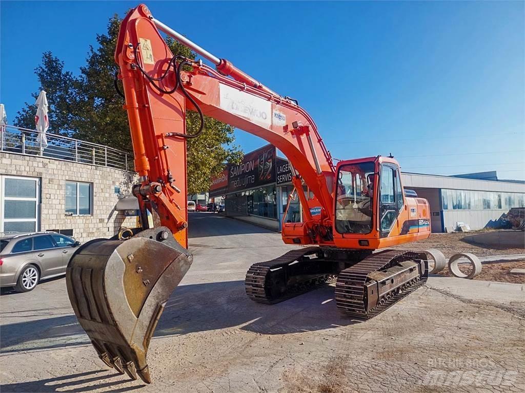 Doosan SOLAR 225NLC-V Pásová rýpadla