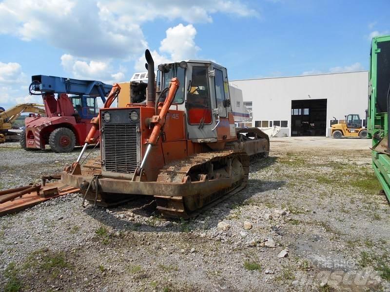 Fiat-Hitachi FD-145-1T Pásové dozery