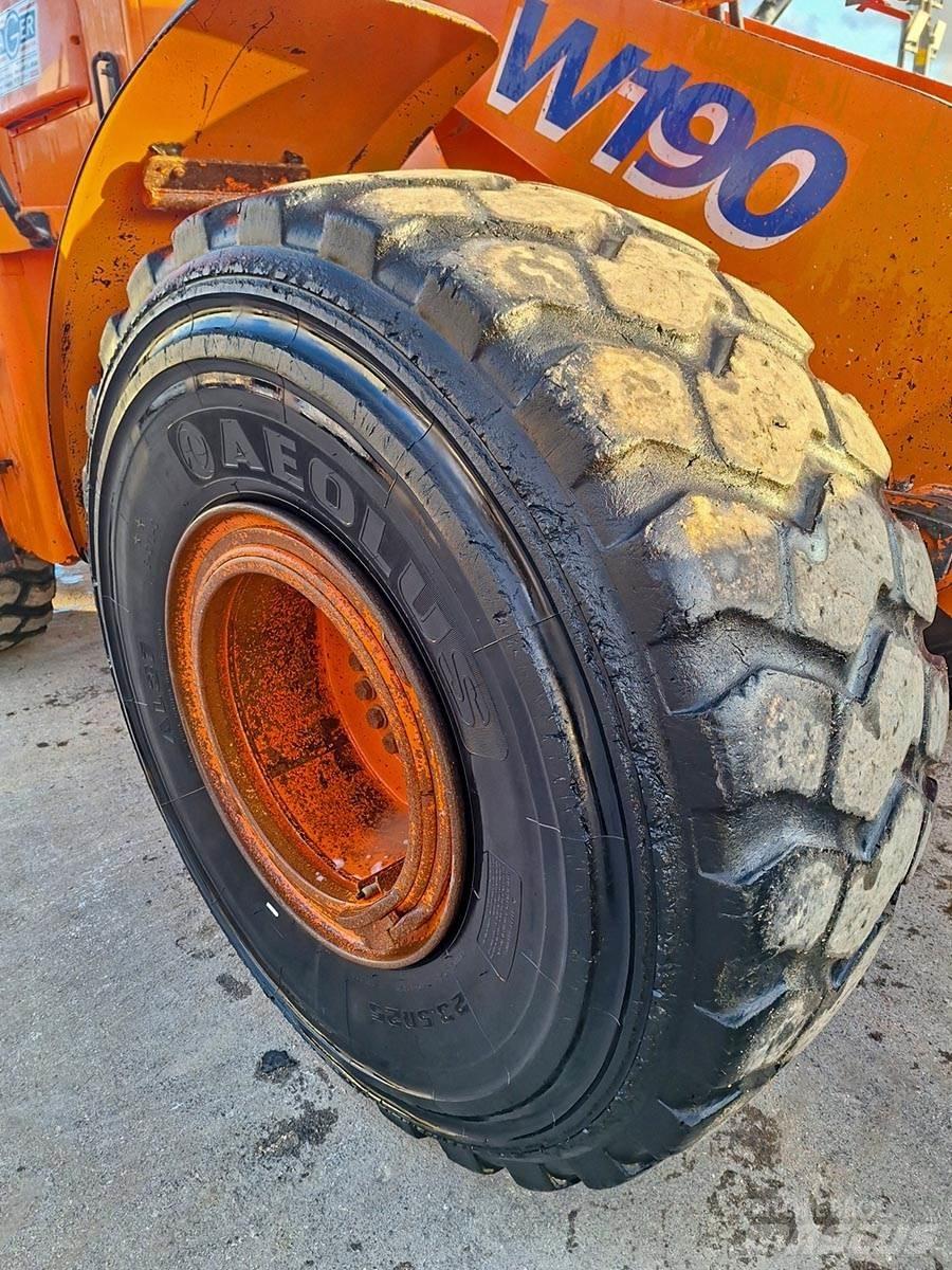 Fiat-Kobelco W190 Kolové nakladače