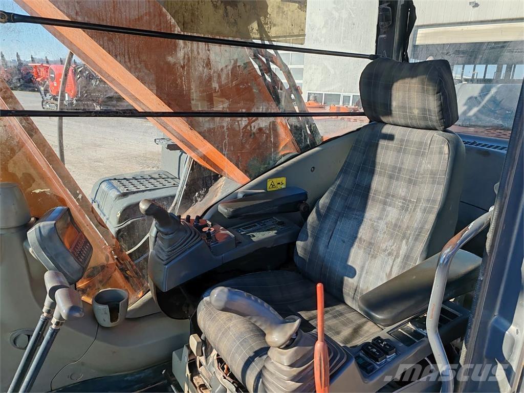 Hitachi ZX350 LCN-3 Pásová rýpadla