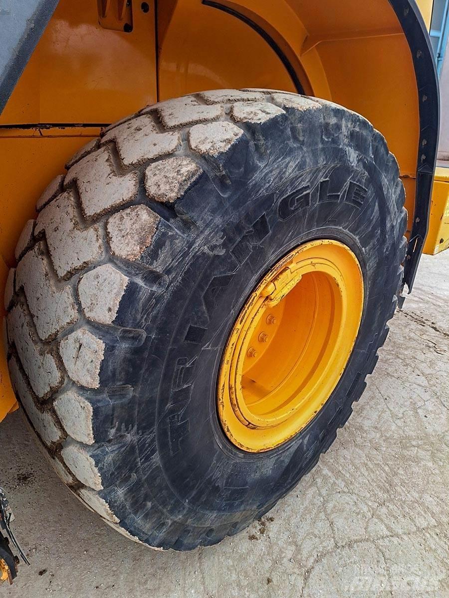 Hyundai HL960 Kolové nakladače