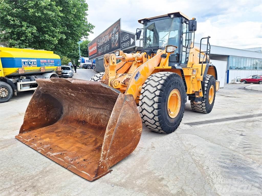 Hyundai HL960 Kolové nakladače