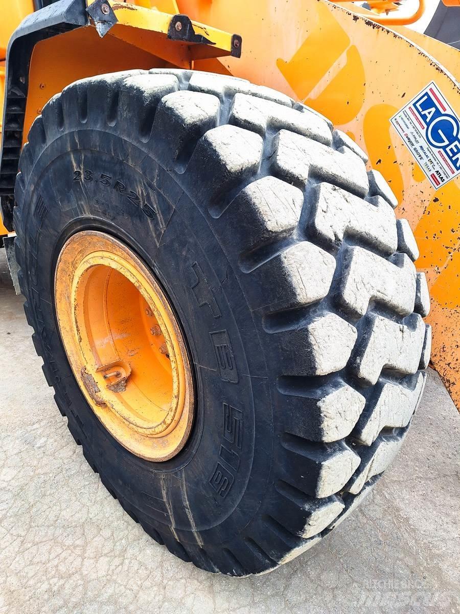 Hyundai HL960 Kolové nakladače