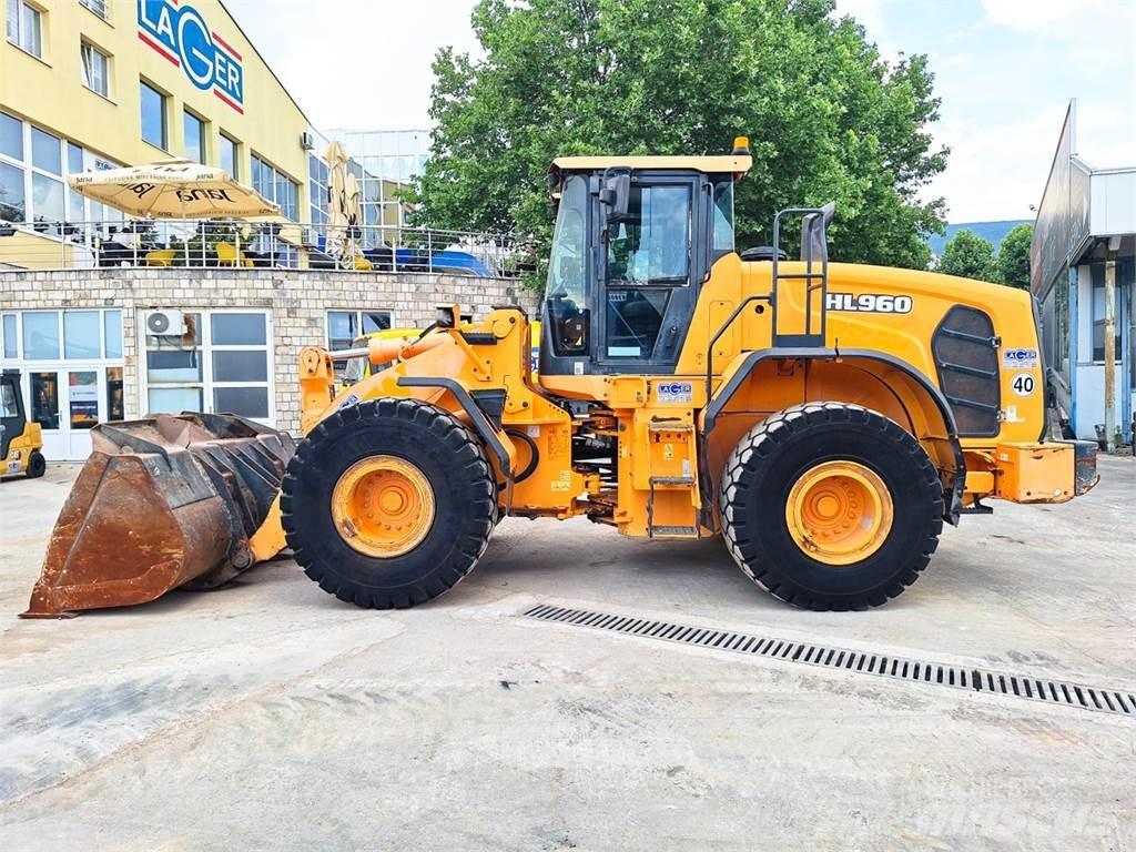 Hyundai HL960 Kolové nakladače