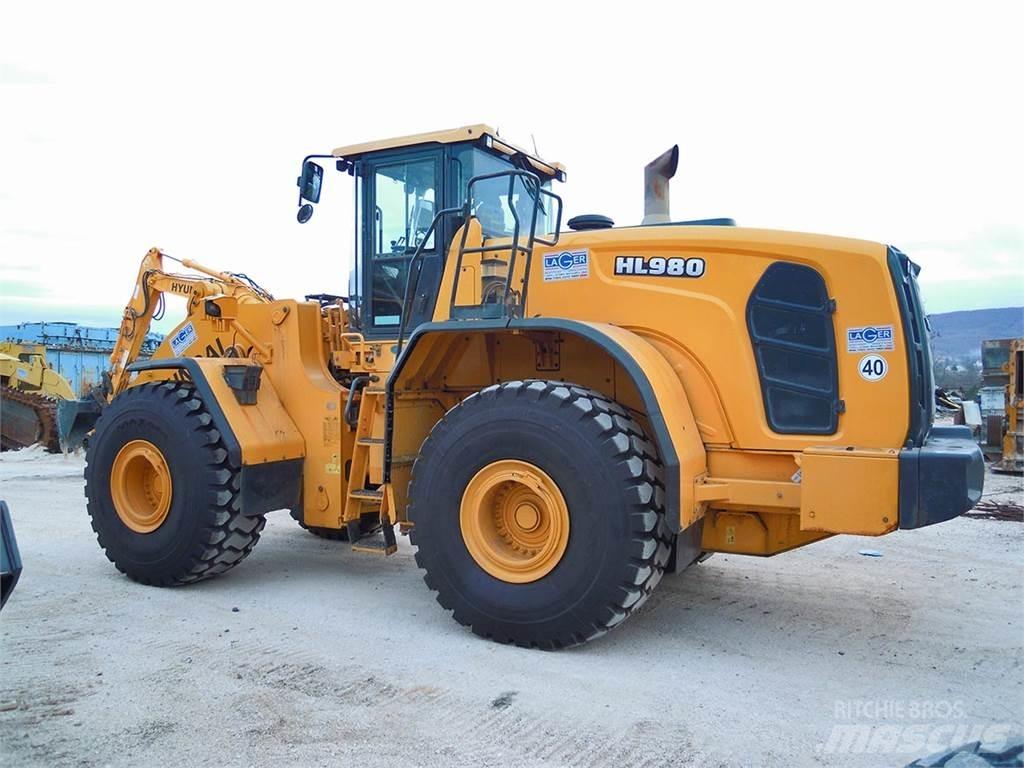 Hyundai HL980 Kolové nakladače