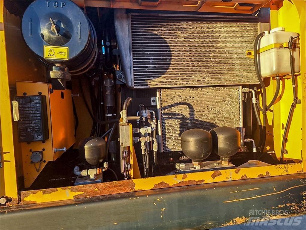 Hyundai R170W-7A Kolová rýpadla