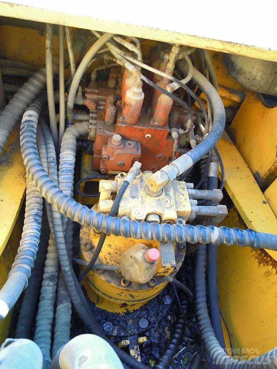 Hyundai R250NLC-7 Pásová rýpadla