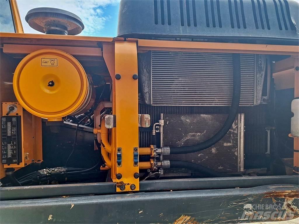 Hyundai R330LC-9 Pásová rýpadla