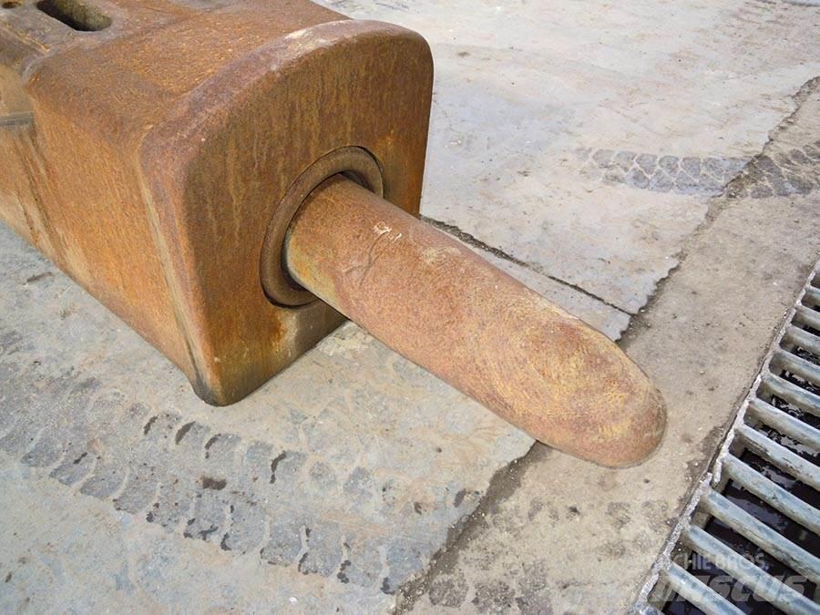 Indeco HP5000 Hydraulická beranidla na zatloukání pilotů