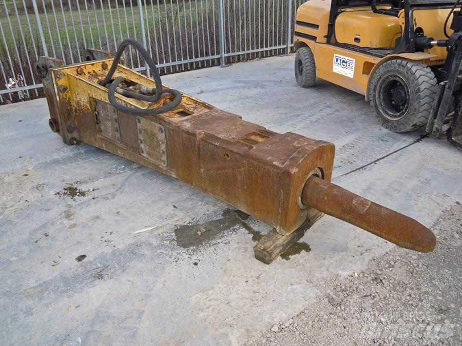 Indeco HP7000 Hydraulická beranidla na zatloukání pilotů