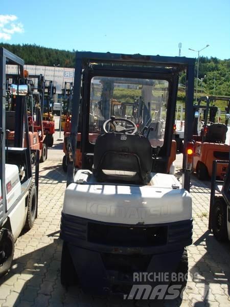 Komatsu FG15-15 Další