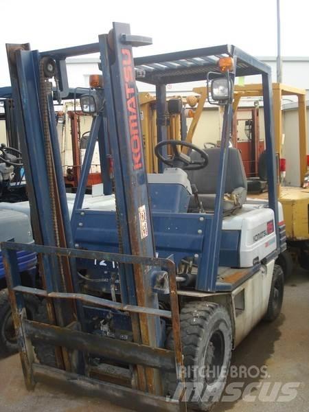 Komatsu FG15L-15 Další