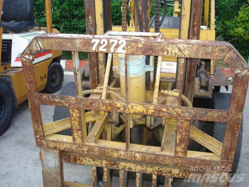 Komatsu FG25-7 Další