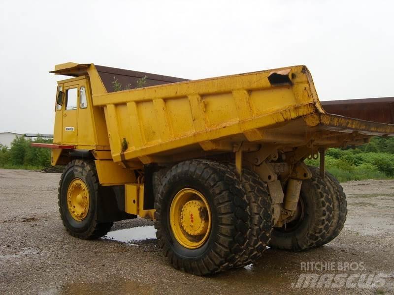 Komatsu HD325-5 Vyklápěcí dempry