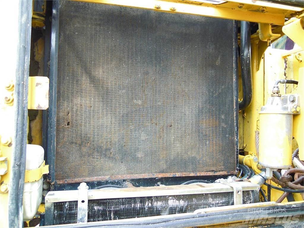 Komatsu PC340 Pásová rýpadla