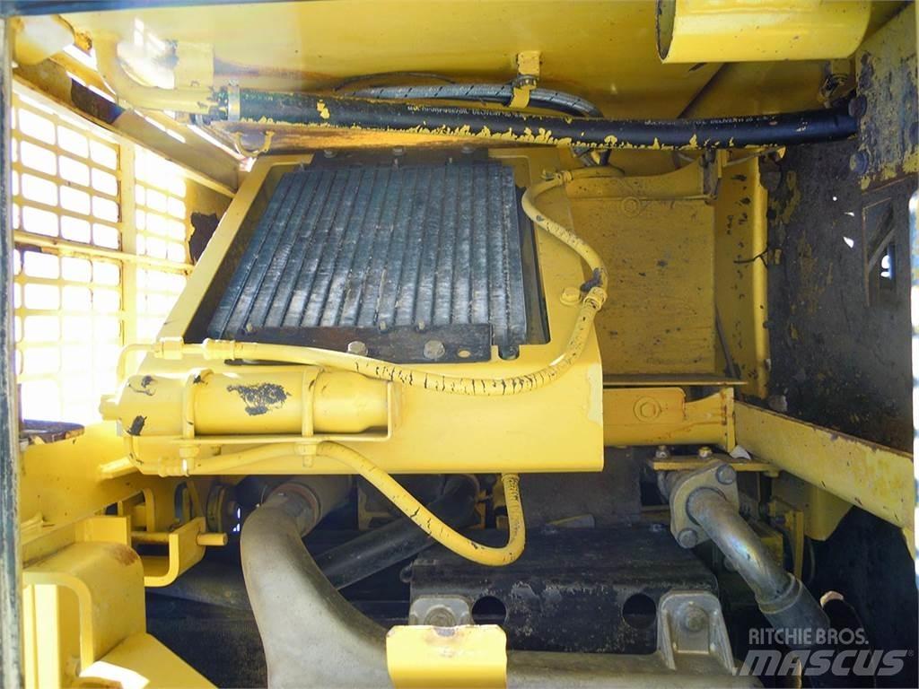 Komatsu PC340NLC-6K Pásová rýpadla