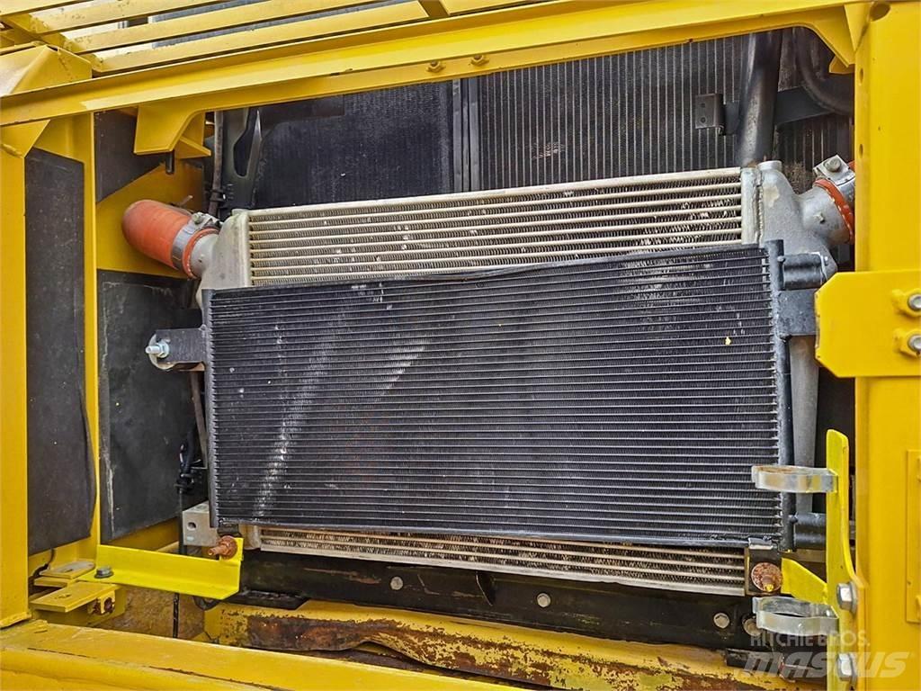 Komatsu PC350LC-8 Pásová rýpadla