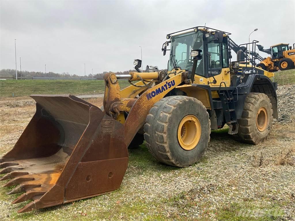 Komatsu WA 470-7 Kolové nakladače