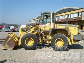 Komatsu WA320-3H Kolové nakladače