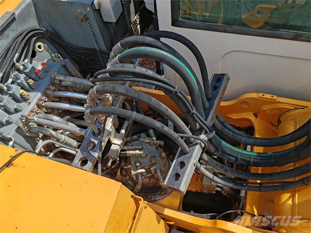 Liebherr R317 Litronic Pásová rýpadla