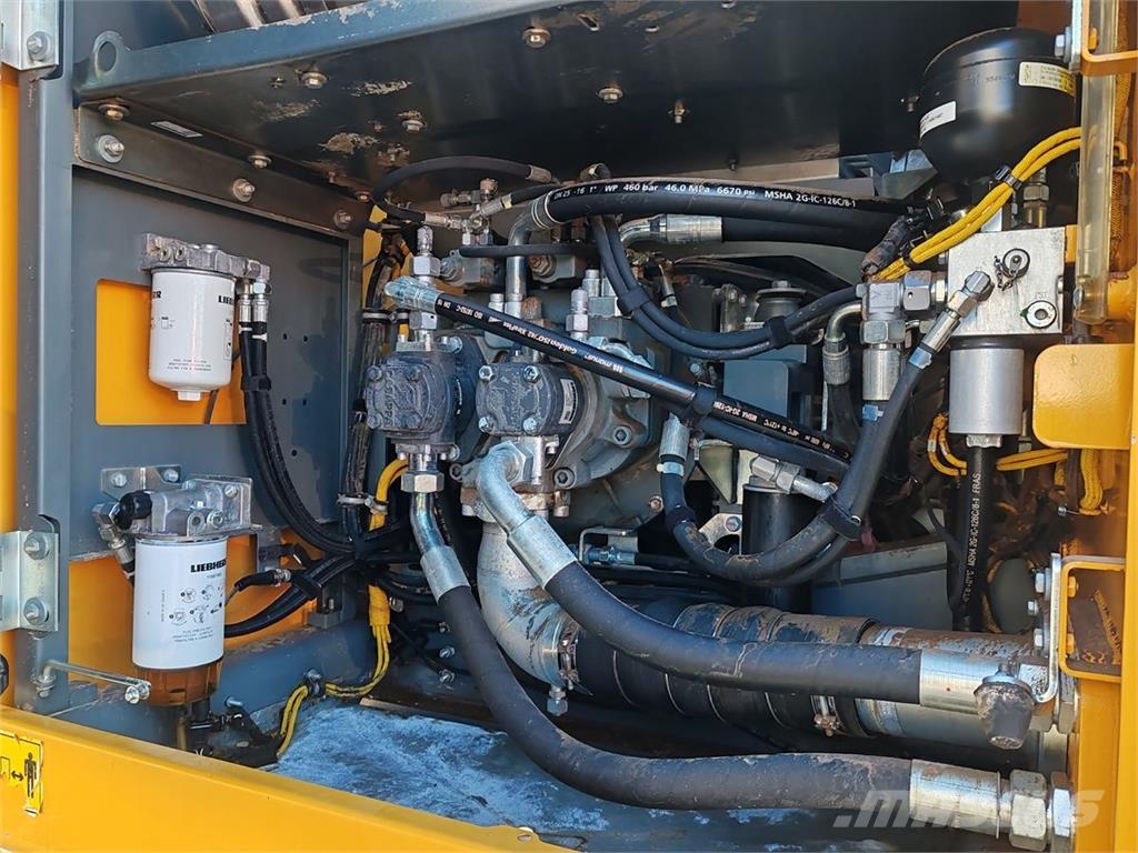 Liebherr R924 NLC Pásová rýpadla