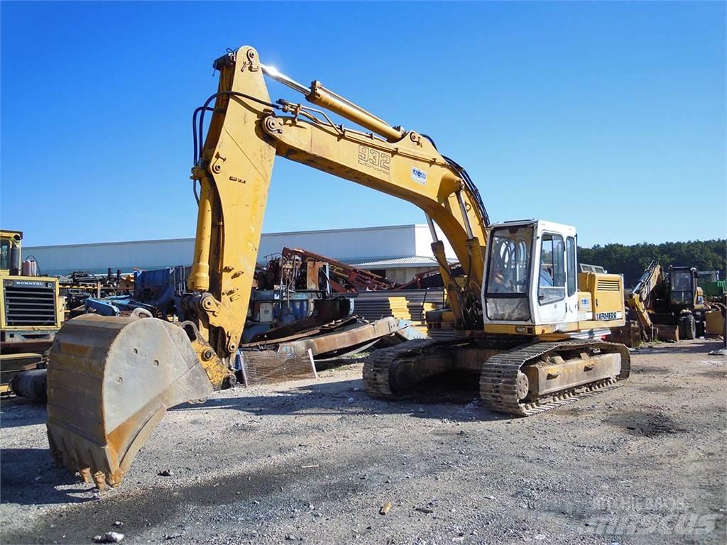 Liebherr R932HDSL Pásová rýpadla
