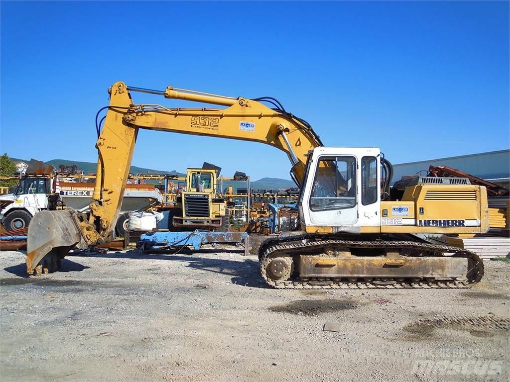 Liebherr R932HDSL Pásová rýpadla