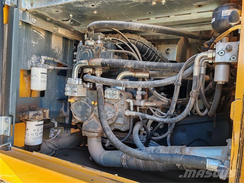 Liebherr R938 NLC Pásová rýpadla