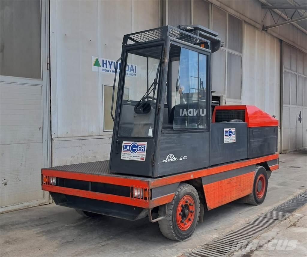Linde S 40 Vysokozdvižný vozík s bočním ložením