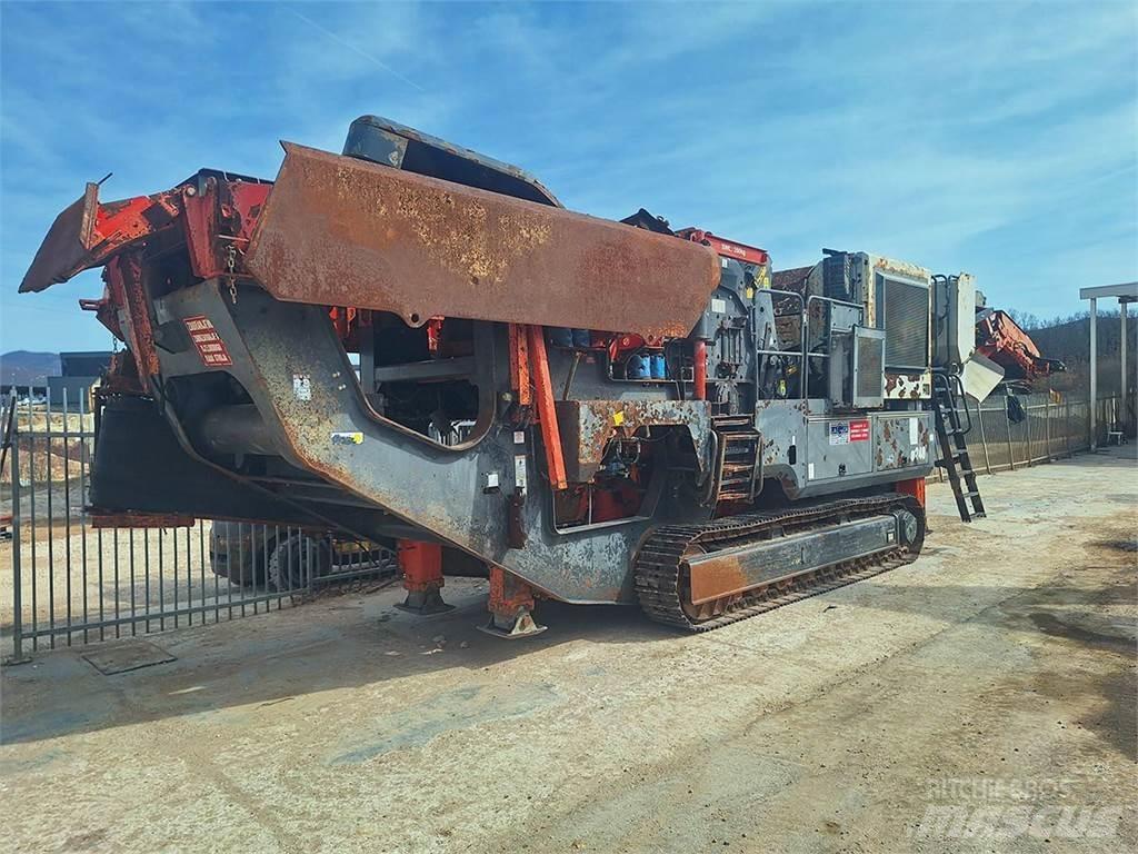 Sandvik QI 240 Mobilní drtiče