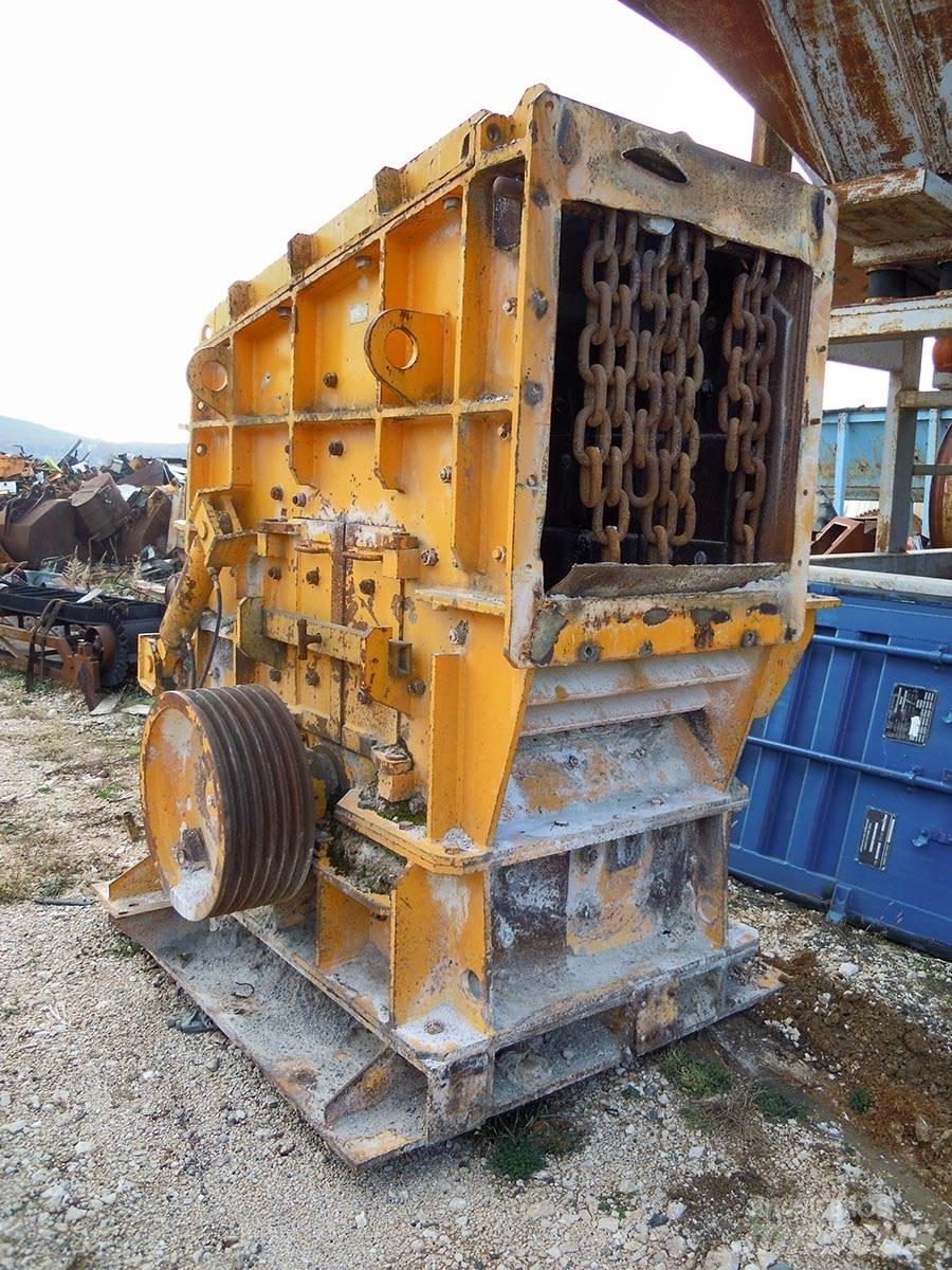 STT PUD 900x760 Mlecí stroje