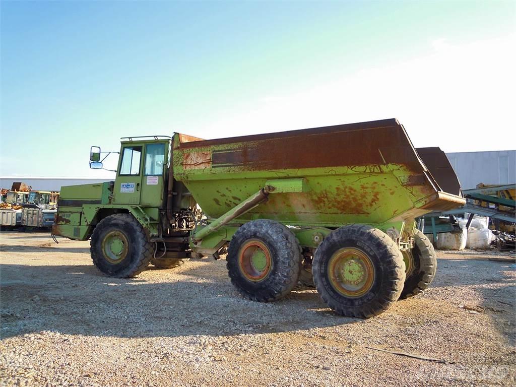 Terex 2566C Kloubové dempry