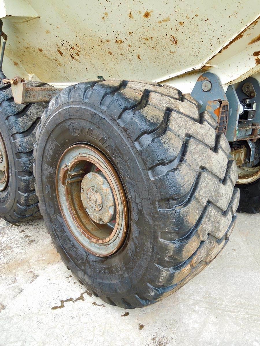 Terex TA300 Kloubové dempry