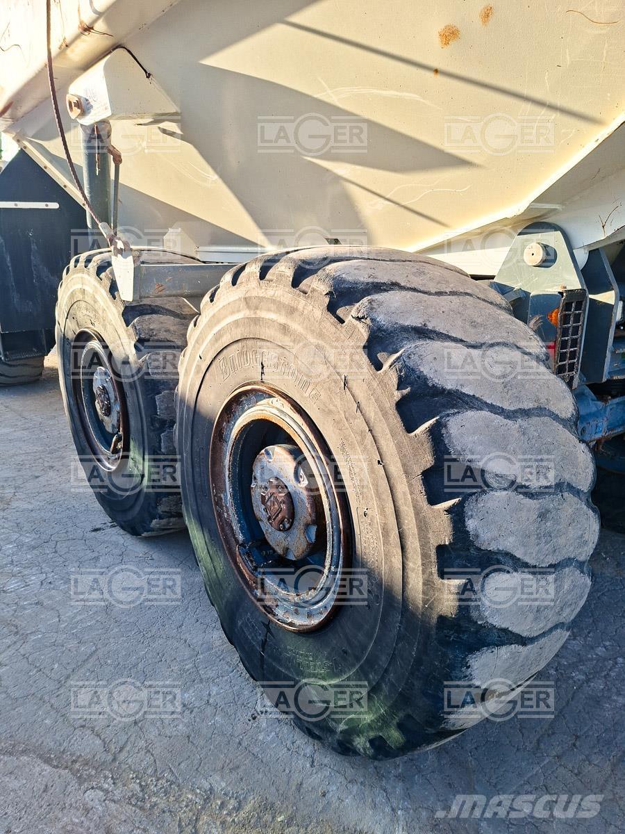 Terex TA300 Vyklápěcí dempry
