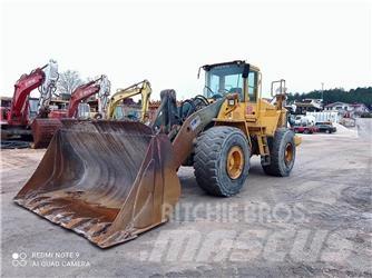 Volvo L180E Kolové nakladače