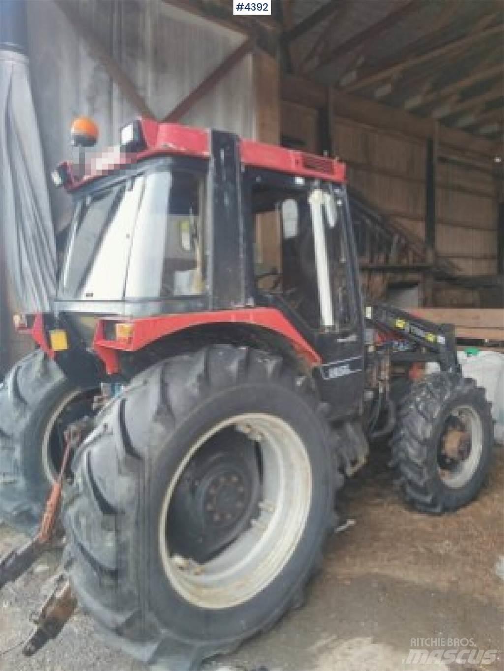 CASE 885XL Traktory