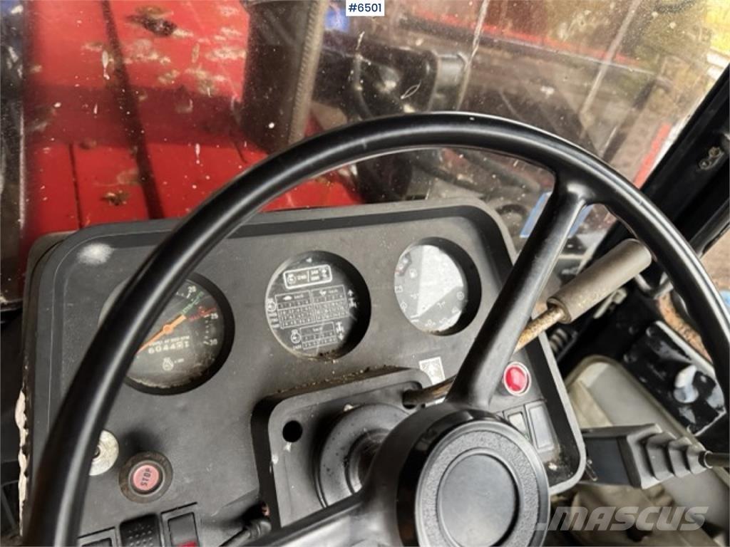 Case IH 885XL Traktory