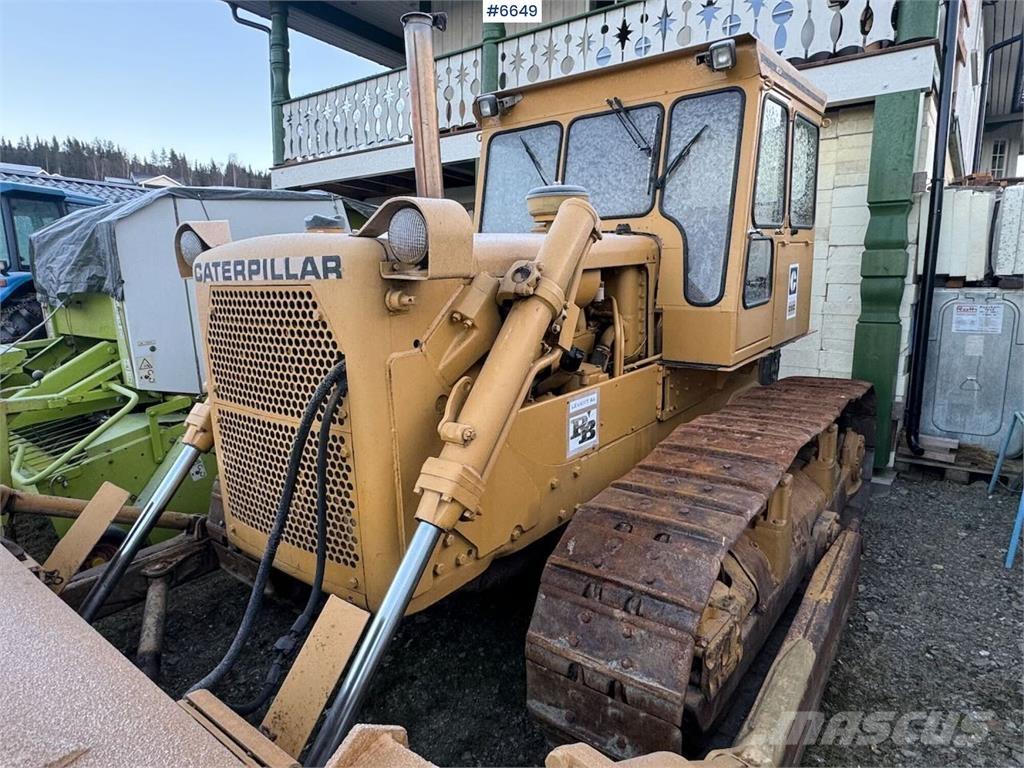 CAT D6C Dozer Pásové dozery