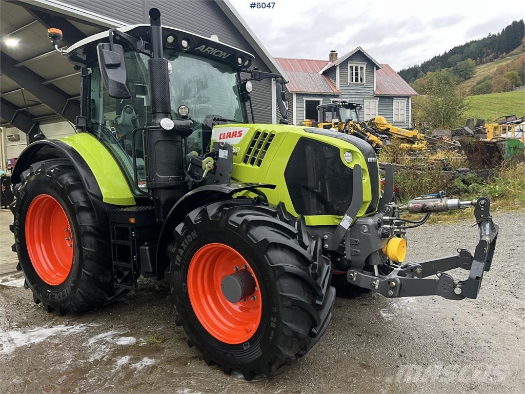 CLAAS 550 Traktory