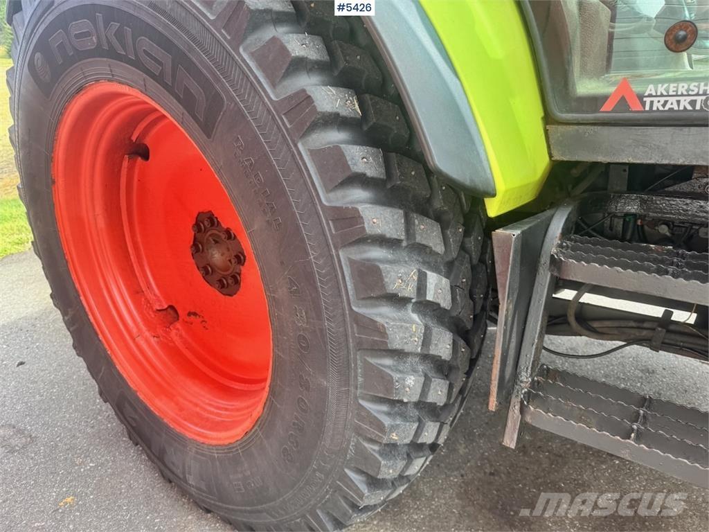 CLAAS Arion 430 Traktory