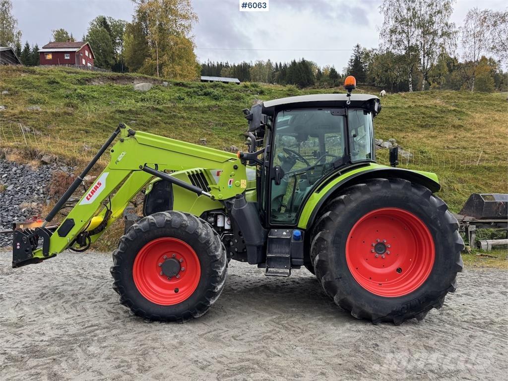 CLAAS Arion 460 Traktory