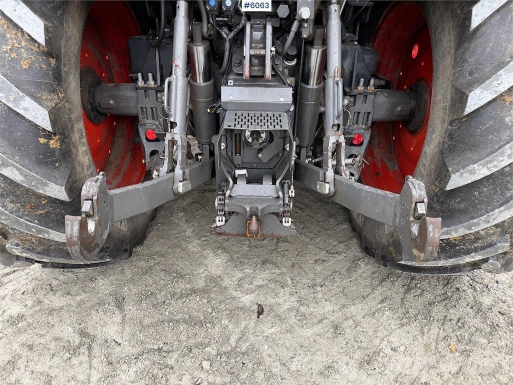 CLAAS Arion 460 Traktory