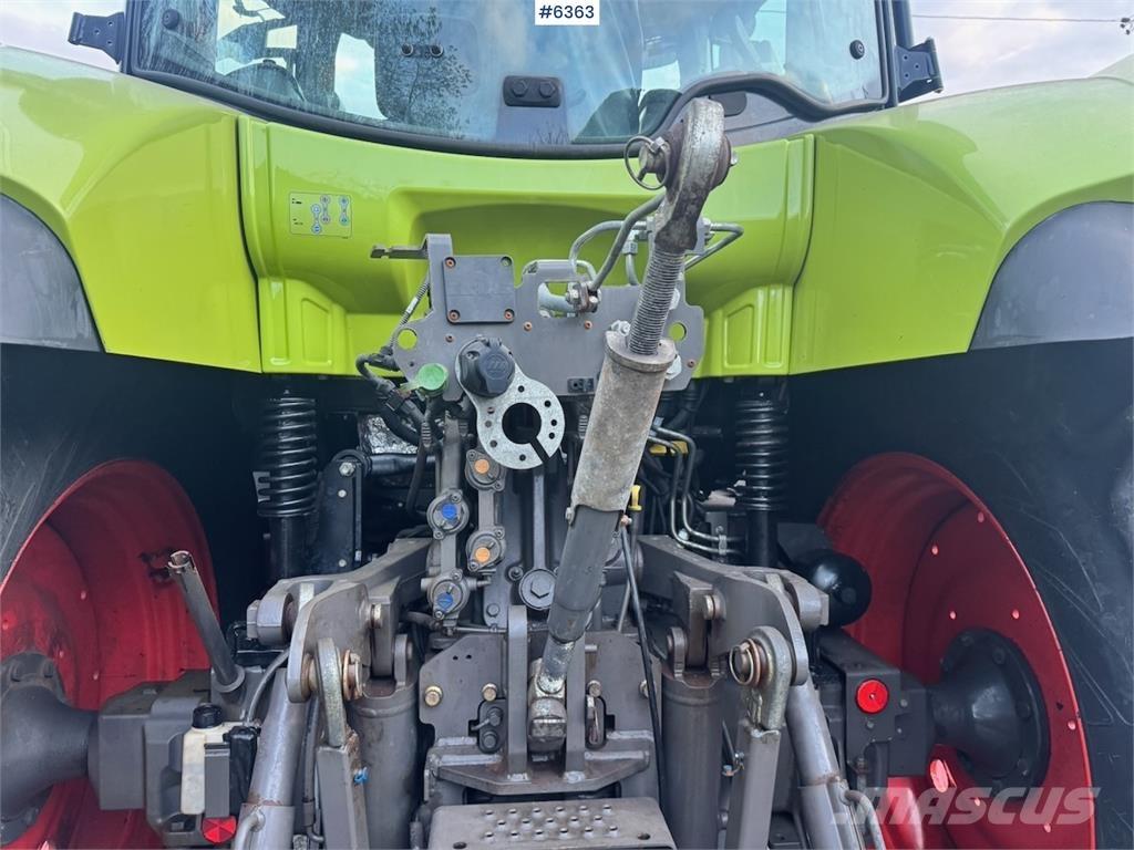 CLAAS Arion 550 Traktory