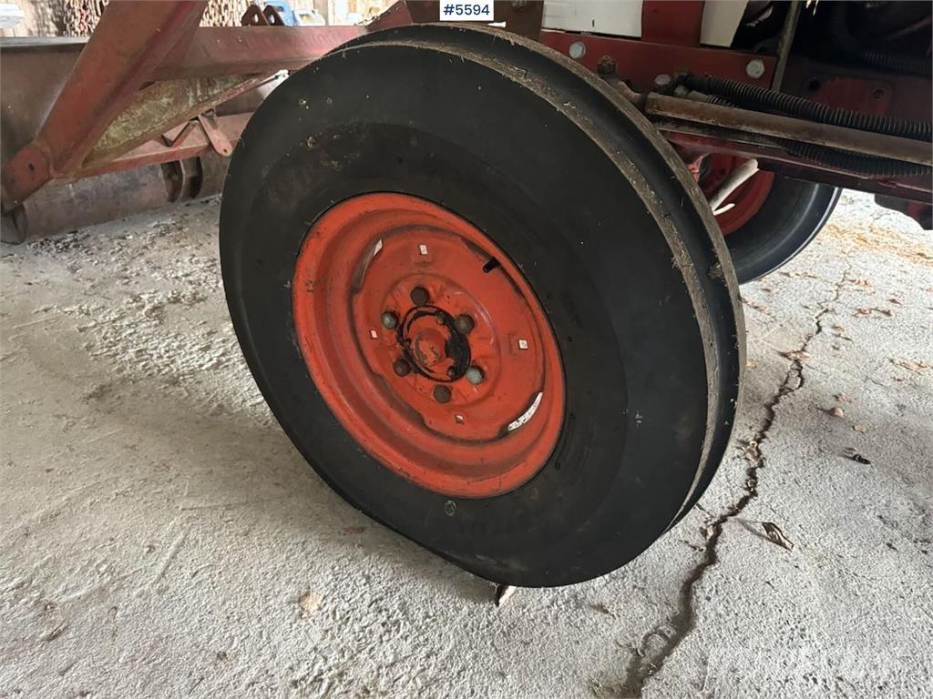 David Brown 885 Traktory