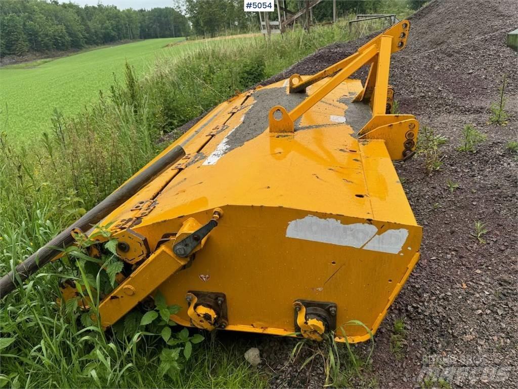  DynaDrive 2600 Další stroje na zpracování půdy a příslušenství