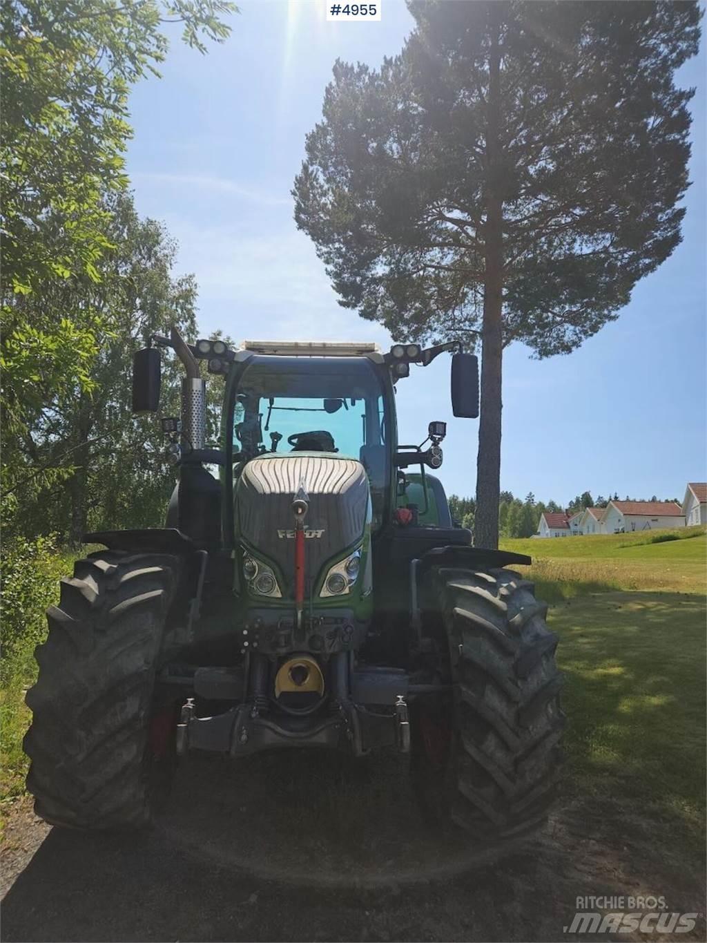 Fendt 724 Vario Traktory