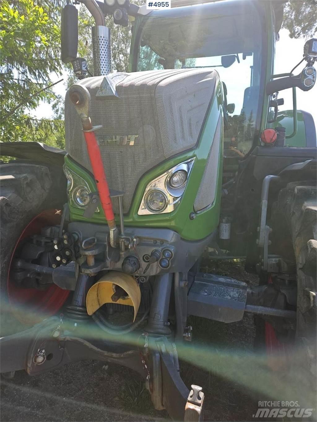 Fendt 724 Vario Traktory