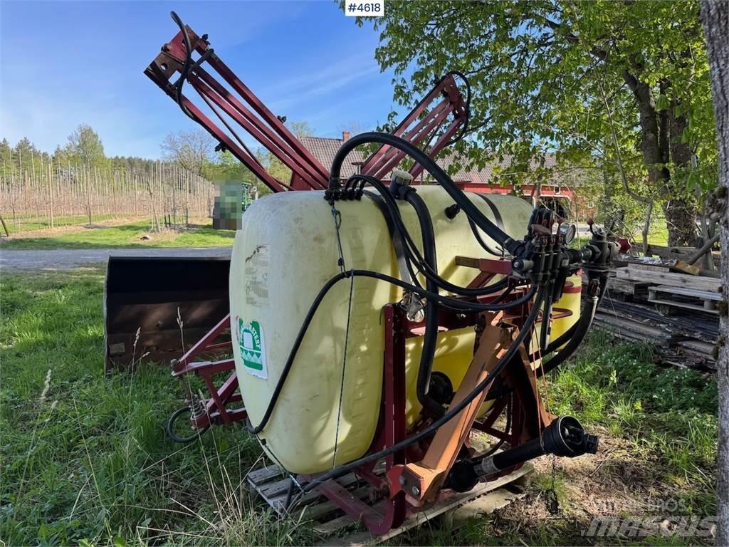 Hardi NK 800 Tažené postřikovače